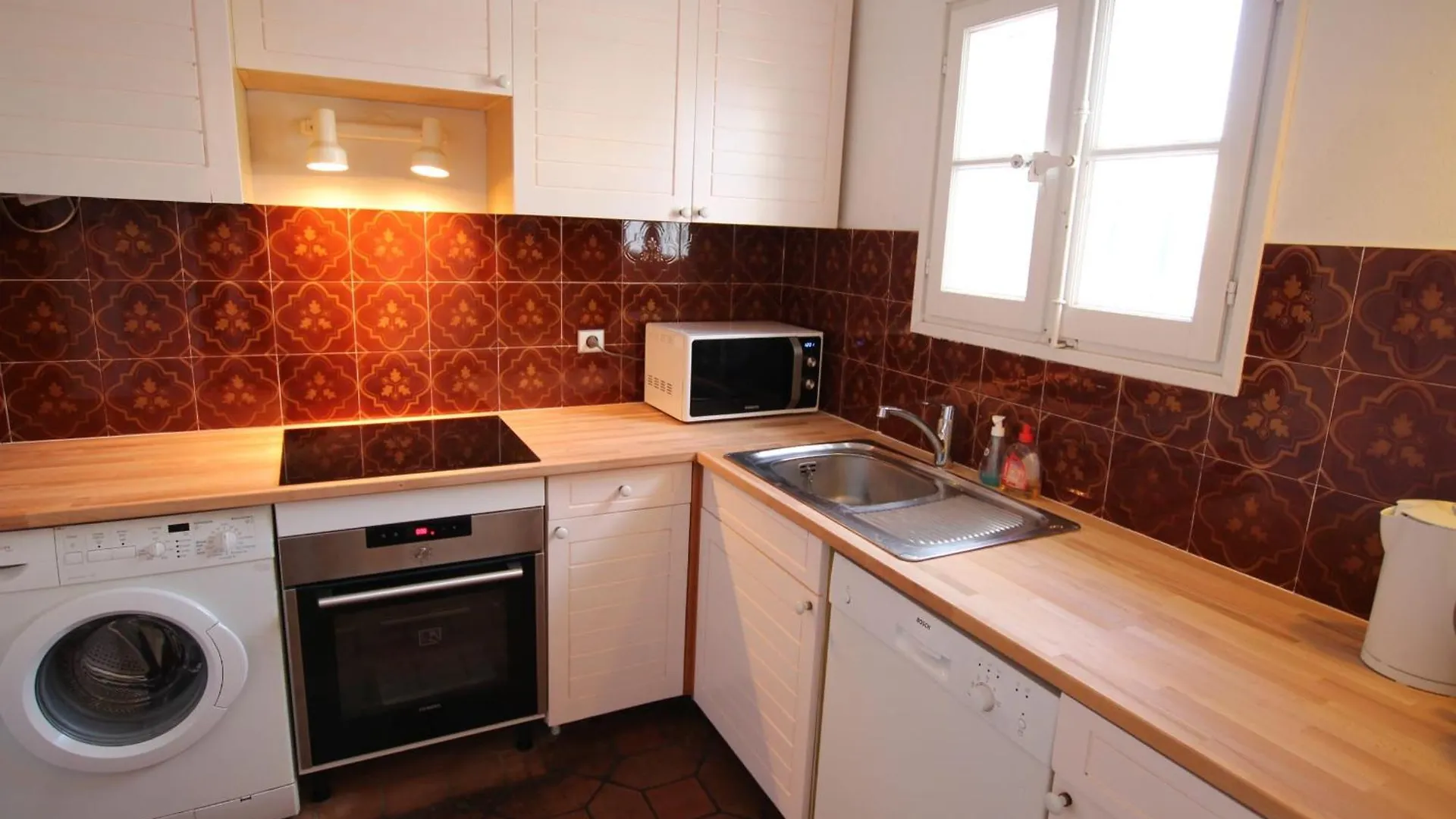 Fisherman House With Wifi And A Mooring In A Private Area - Parking Near-By Grimaud